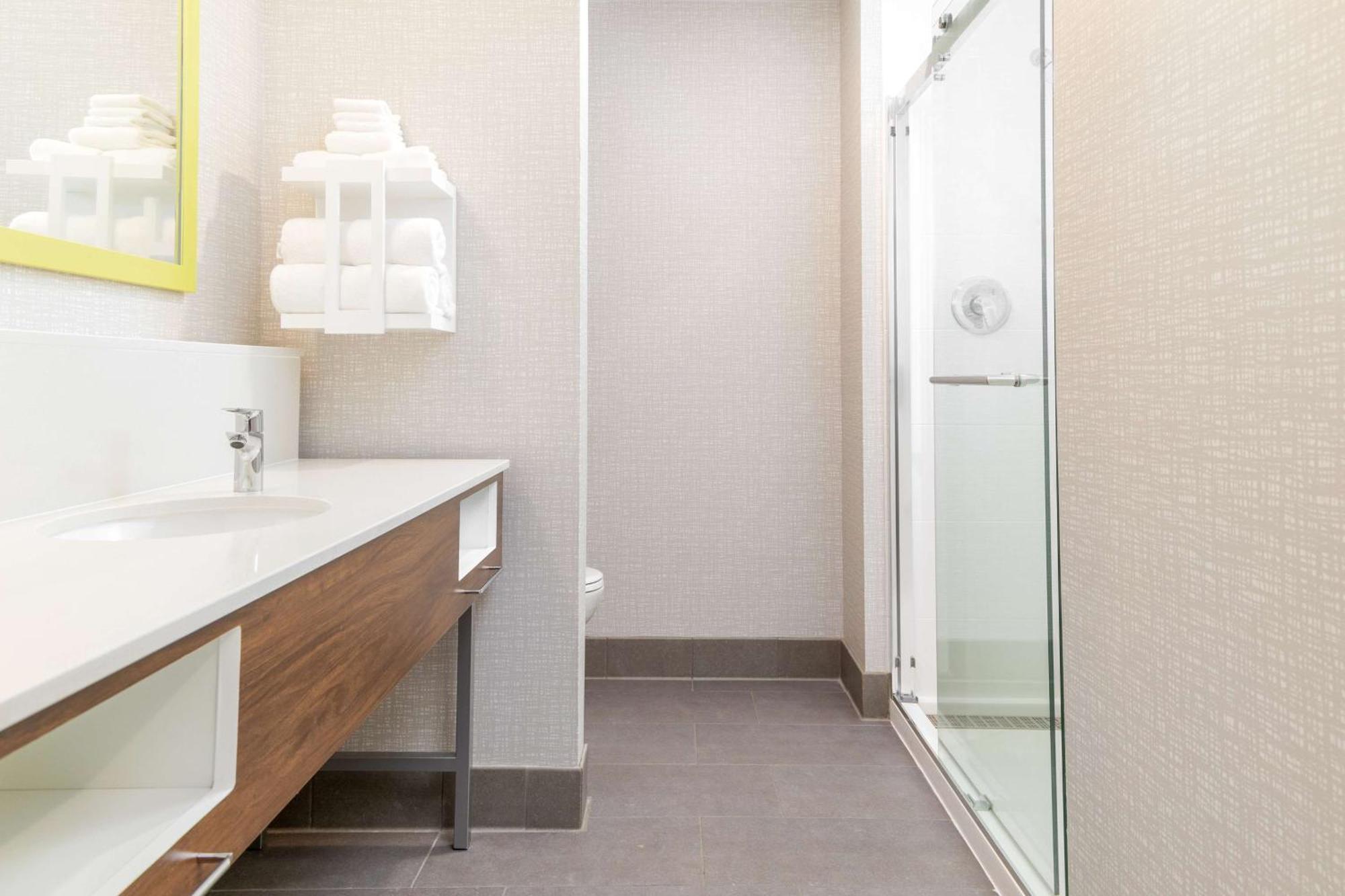 Hampton Inn & Suites Santa Rosa Sonoma Wine Country Экстерьер фото